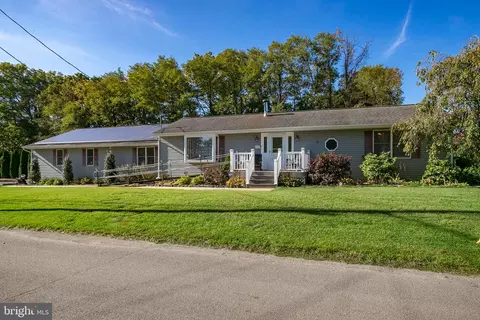 177 Cookstown New Egypt Egypt Rd, Wrightstown, NJ 08562