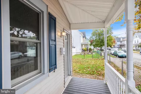 35 Webster St, Riverside, NJ 08075 photo 2
