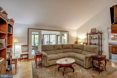 10 Laurel Dr, Wrightstown, NJ 08562 photo 11