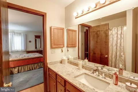 10 Laurel Dr, Wrightstown, NJ 08562 photo 24