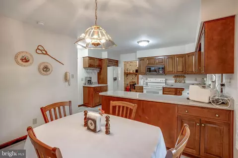10 Laurel Dr, Wrightstown, NJ 08562 photo 16
