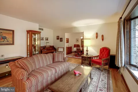 10 Laurel Dr, Wrightstown, NJ 08562 photo 6