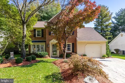 4 Whitemarsh Ct, Marlton, NJ 08053
