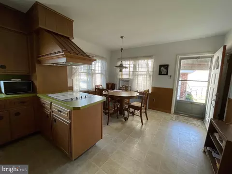 301 E Main St, Maple Shade, NJ 08052 photo 11