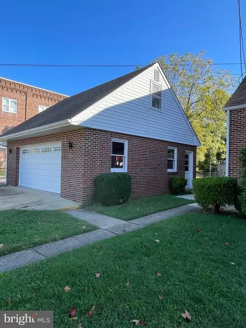 301 E Main St, Maple Shade, NJ 08052 photo 5