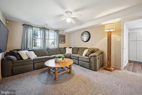 203 Yardley Rd, Delran, NJ 08075 photo 15