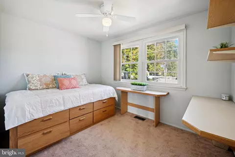 203 Yardley Rd, Delran, NJ 08075 photo 12