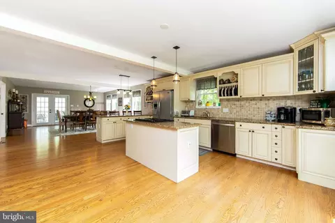 1051 Tuckerton Rd, Marlton, NJ 08053 photo 8