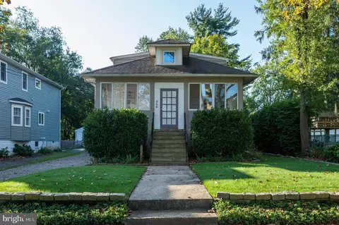 326 Kenilworth Ave, Moorestown, NJ 08057