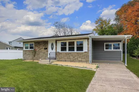 561 N Coles Ave, Maple Shade, NJ 08052