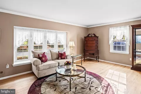162 Westover Dr, Delran, NJ 08075 photo 6