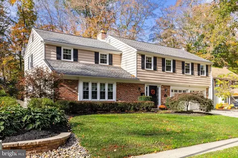 162 Westover Dr, Delran, NJ 08075 photo 2