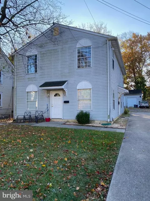 54 E 56 E 3rd St, Moorestown, NJ 08057