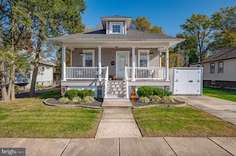 27 S Boulevard Ave, Maple Shade, NJ 08052