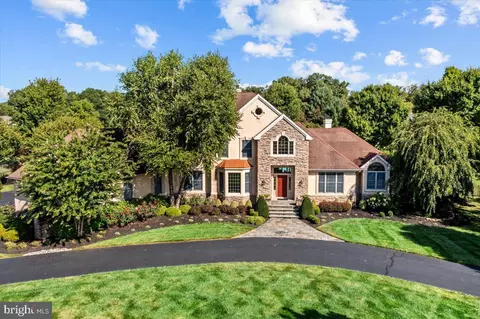 713 Brandywine Dr, Moorestown, NJ 08057