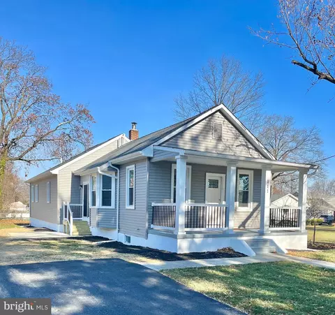 111 Thomas Ave, Maple Shade, NJ 08052