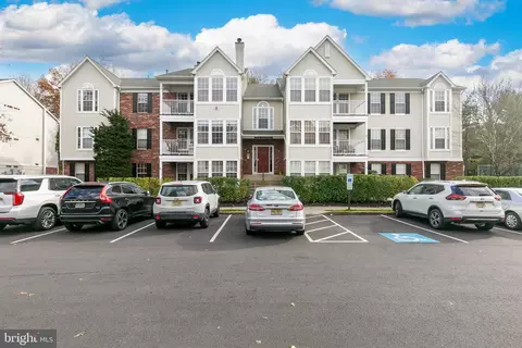 94 Eldon Way, Marlton, NJ 08053