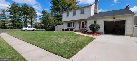 57 Euston Rd S, Marlton, NJ 08053