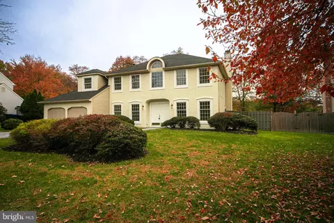 5 Chelsea Rd, Mount Holly, NJ 08060