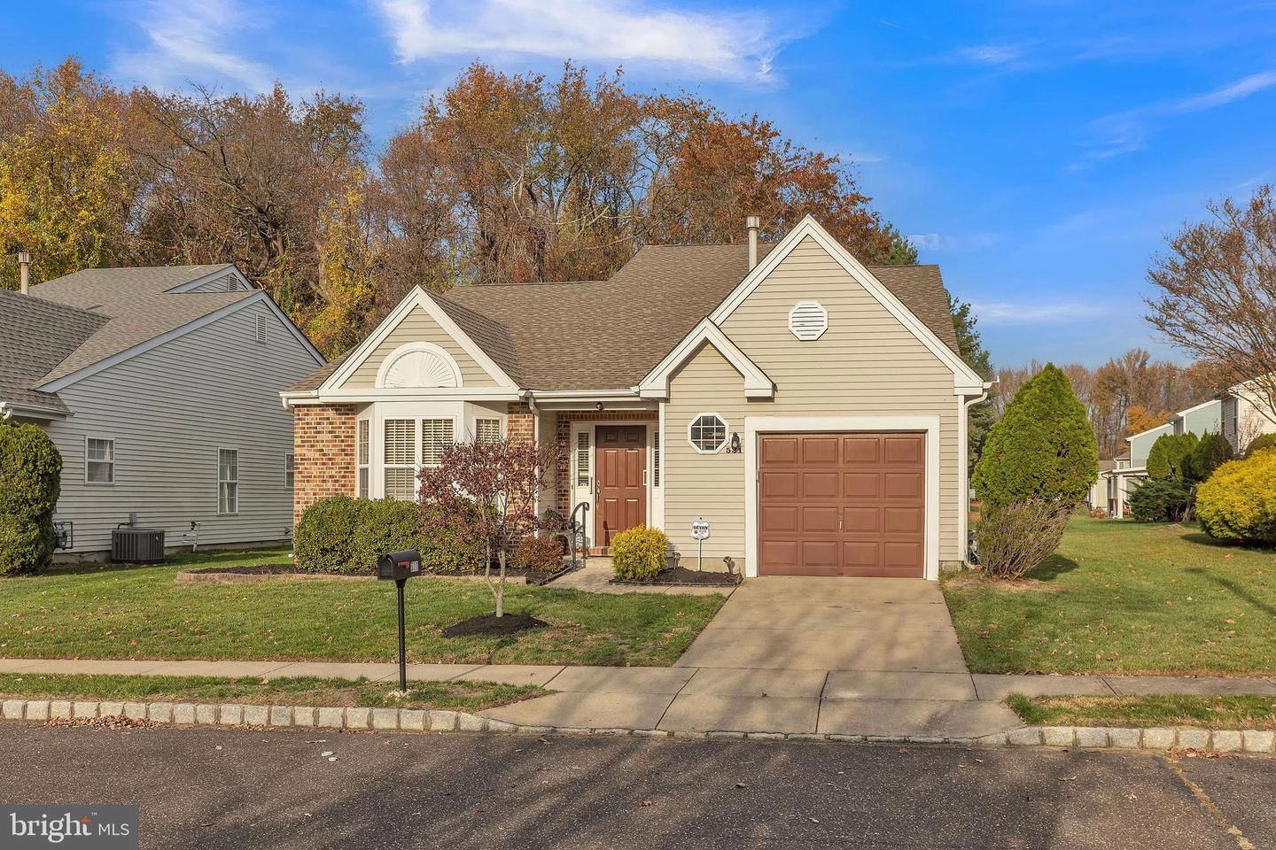 531 Hydrangea Dr, Mount Laurel, NJ 08054 photo 1