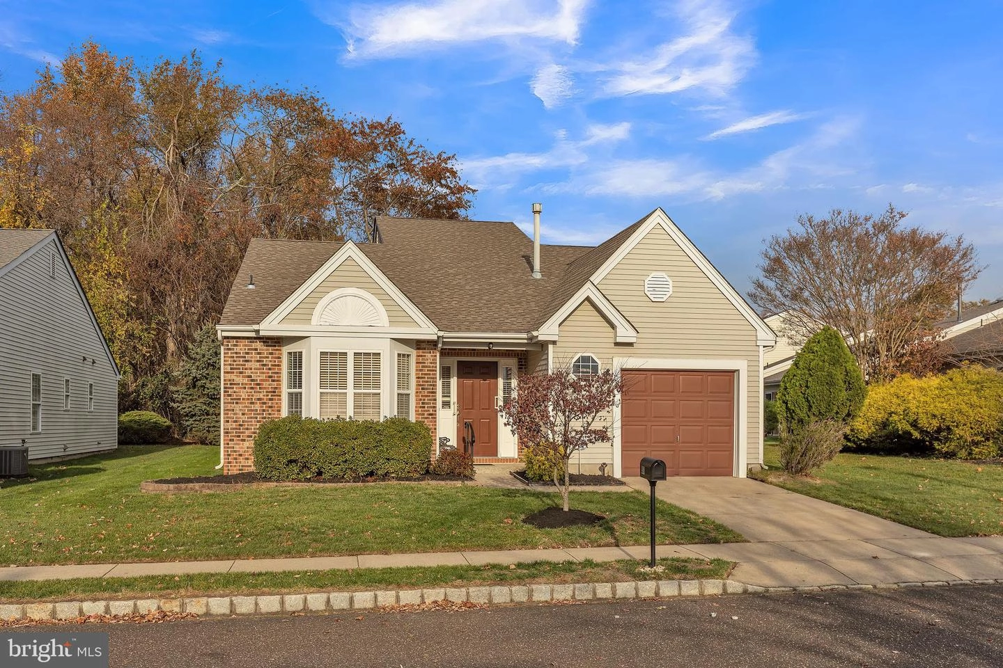 531 Hydrangea Dr, Mount Laurel, NJ 08054 photo 2