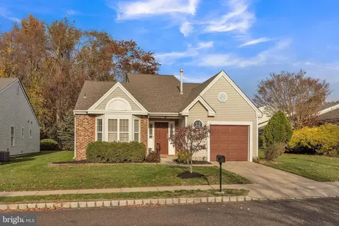 531 Hydrangea Dr, Mount Laurel, NJ 08054 photo 2