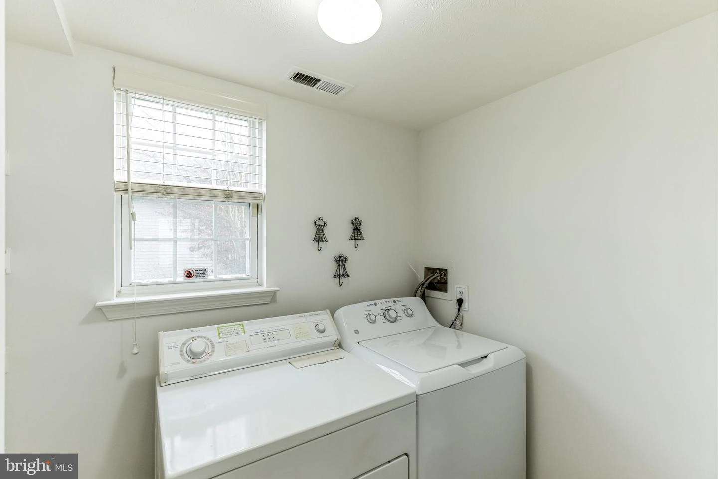 531 Hydrangea Dr, Mount Laurel, NJ 08054 photo 25