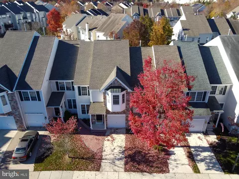 23 Farmington Ct, Bordentown, NJ 08505
