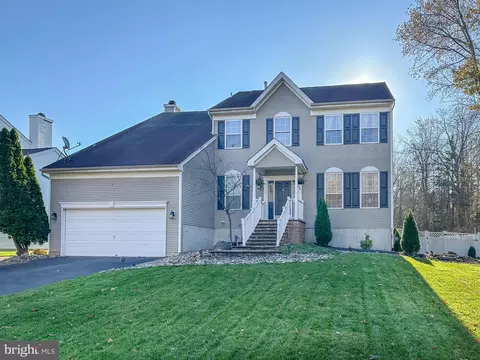 34 Gaskin Dr, Burlington, NJ 08016