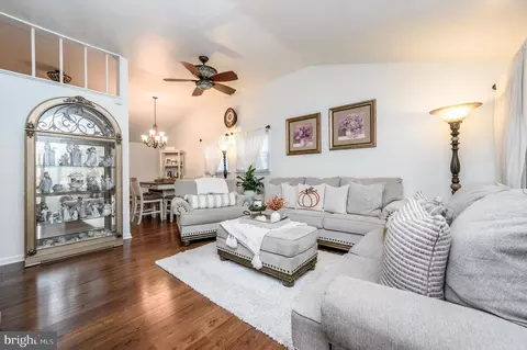 401 Maple Ave, Delanco, NJ 08075 photo 4
