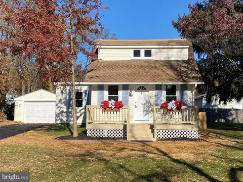 107 3rd St, Westampton, NJ 08060