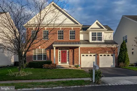 81 Cayuga Rd, Bordentown, NJ 08505
