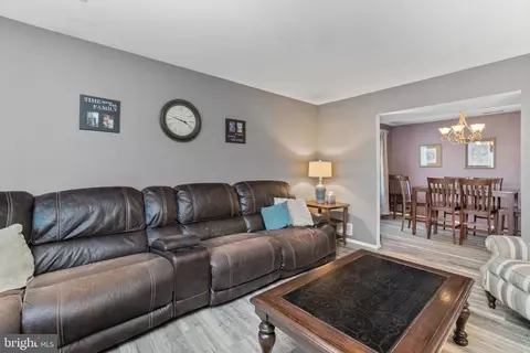 15 Devonshire Dr, Westampton, NJ 08060 photo 18