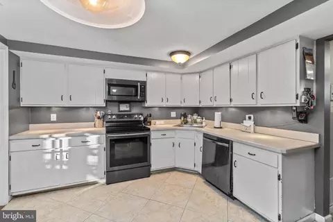 15 Devonshire Dr, Westampton, NJ 08060 photo 6