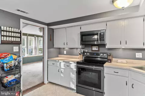 15 Devonshire Dr, Westampton, NJ 08060 photo 10