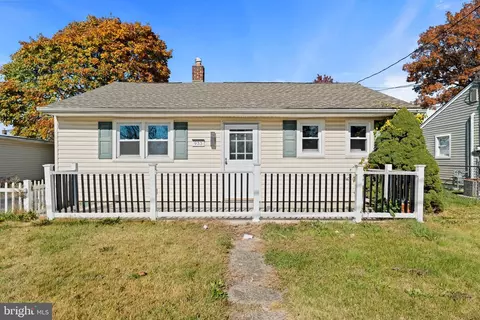 933 Mount Rd, Burlington, NJ 08016