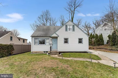 495 Mary St, Mount Holly, NJ 08060