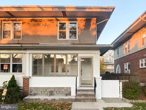 13 7th Ave, Roebling, NJ 08554