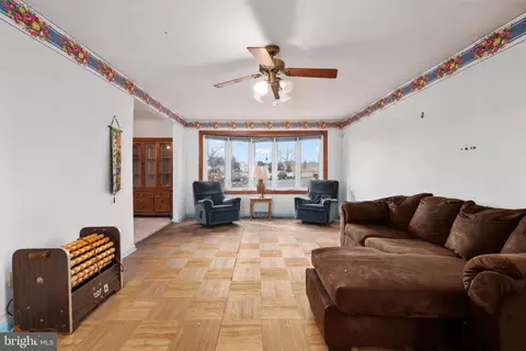 Living - 245 Platt Ave, Wrightstown, NJ 08562 photo 2 of 3