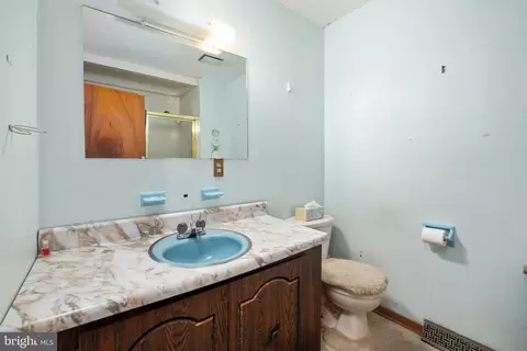 Bath - 245 Platt Ave, Wrightstown, NJ 08562 photo 1 of 1