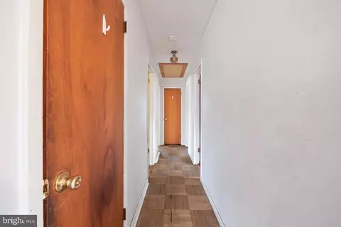 Entry Way - 245 Platt Ave, Wrightstown, NJ 08562 photo 1 of 2