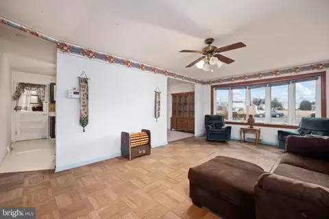 Living - 245 Platt Ave, Wrightstown, NJ 08562 photo 3 of 3