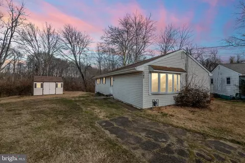 245 Platt Ave, Wrightstown, NJ 08562