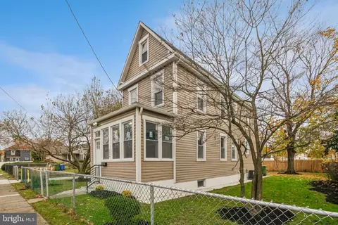 524 W 6th St, Palmyra, NJ 08065