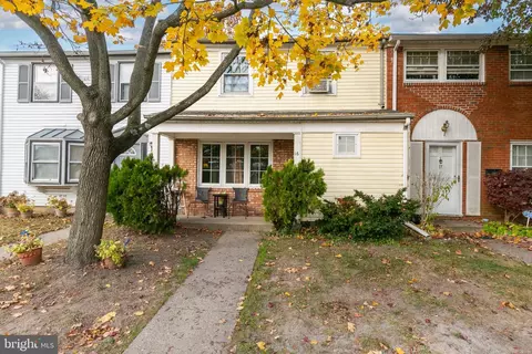 16 Radcliff Pl, Willingboro, NJ 08046