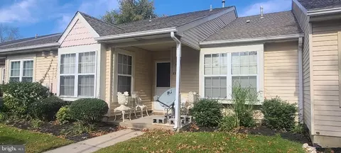 3301 Neils Ct, Mount Laurel, NJ 08054