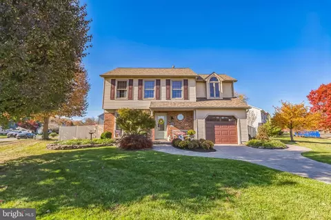 42 Longhurst Rd, Marlton, NJ 08053