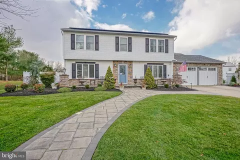 3 Mulberry Ln, Eastampton, NJ 08060