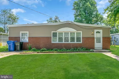 222 County Ave, Maple Shade, NJ 08052 photo 2