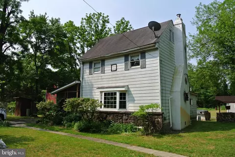610 Hartford Rd, Mount Laurel, NJ 08054